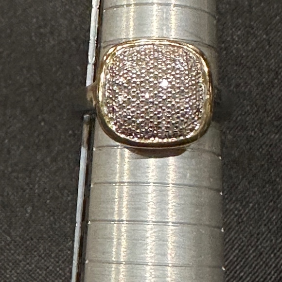 New 18k & Silver Diamond Ring - Picture 8 of 11